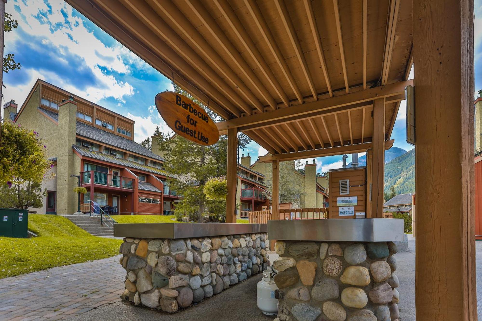 Horsethief Lodge By Stayin Panorama Exterior photo